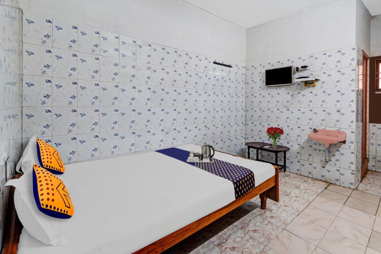 Spot On New Golden Star Guest House Near Thirumangalam Metro Station Čennai Exteriér fotografie